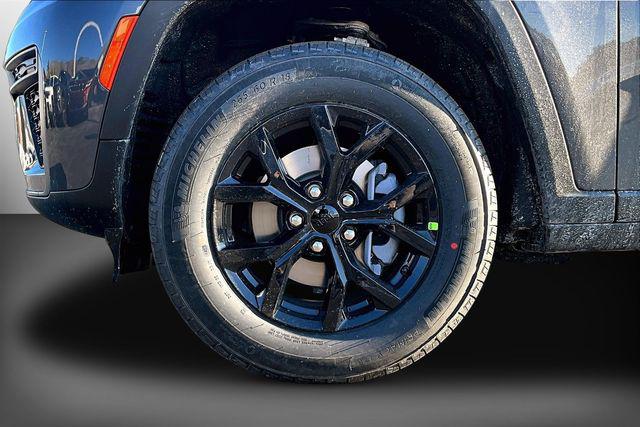 2026 Jeep Grand Cherokee Altitude 4x4