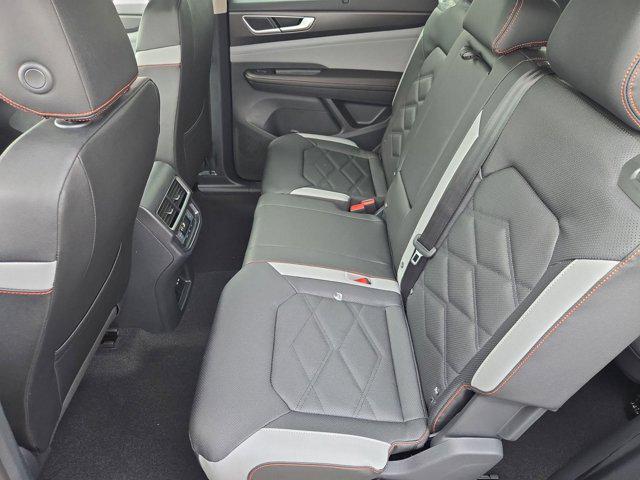 2026 Volkswagen Atlas Peak Edition