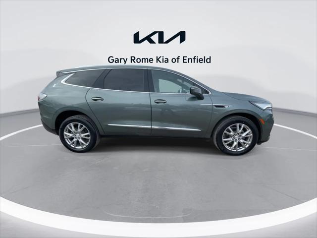 2022 Buick Enclave AWD Essence