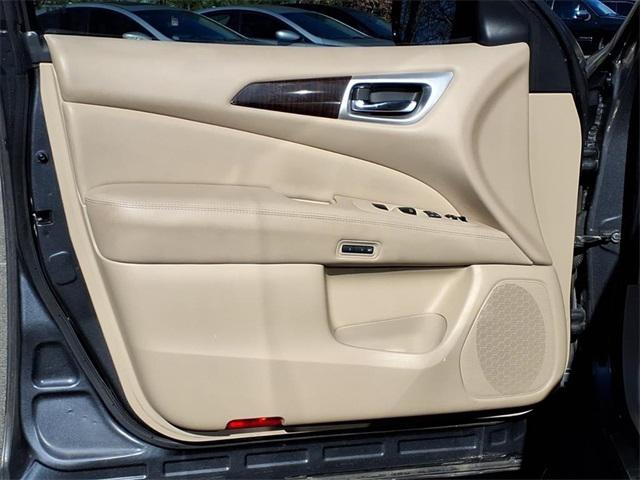 2014 Nissan Pathfinder Platinum