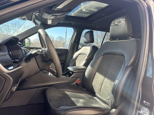 2023 Jeep Grand Cherokee Altitude 4x4 2023 Jeep Grand Cherokee Altitude 4x4