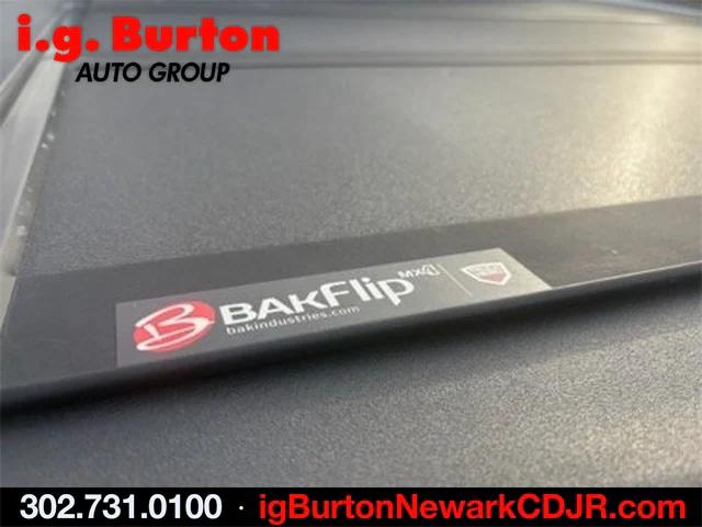 2017 RAM 1500 Limited Crew Cab 4x4 57 Box 2017 RAM 1500 Limited Crew Cab 4x4 57 Box