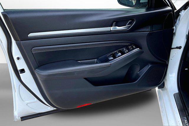2021 Nissan Altima SL FWD