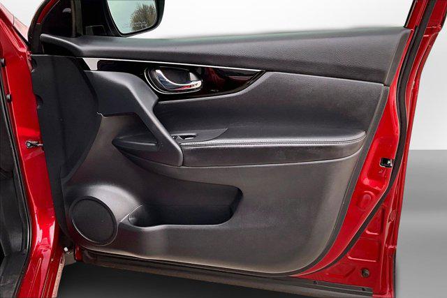 2022 Nissan Rogue Sport SV FWD Xtronic CVT