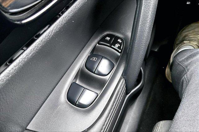 2022 Nissan Rogue Sport SV FWD Xtronic CVT