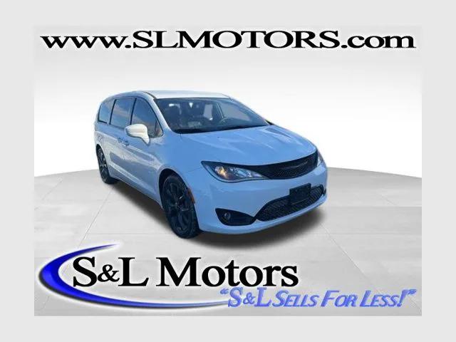 2018 Chrysler Pacifica Touring Plus