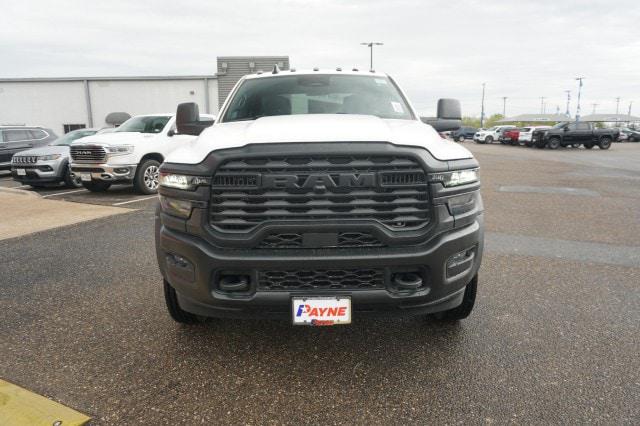 2026 RAM Ram 5500 Chassis Cab RAM 5500 TRADESMAN CHASSIS CREW CAB 4X4 84 CA