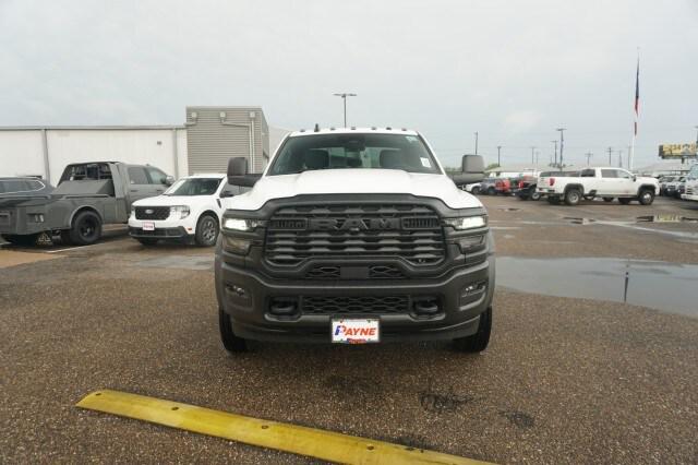 2026 RAM Ram 5500 Chassis Cab RAM 5500 TRADESMAN CHASSIS CREW CAB 4X4 84 CA 2026 RAM Ram 5500 Chassis Cab RAM 5500 TRADESMAN CHASSIS CREW CAB 4X4 84 CA