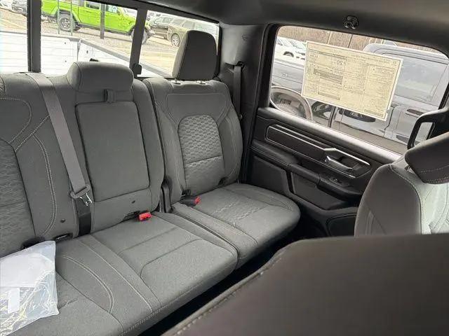 2026 Ram 1500 Big Horn Crew Cab 4x4 57 Box