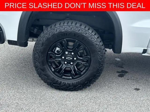 2025 Chevrolet Silverado 1500 4WD Crew Cab Short Bed ZR2