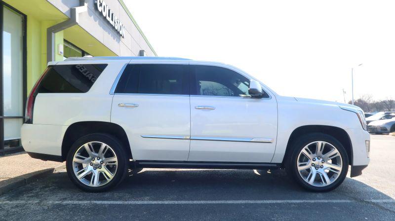 2018 Cadillac Escalade Premium Luxury