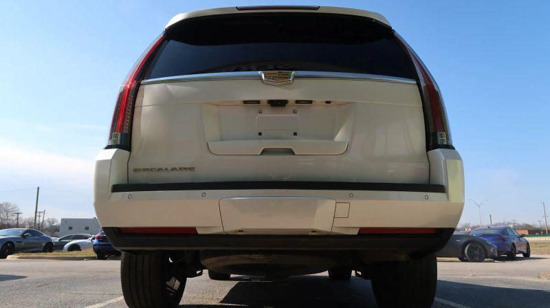 2018 Cadillac Escalade Premium Luxury