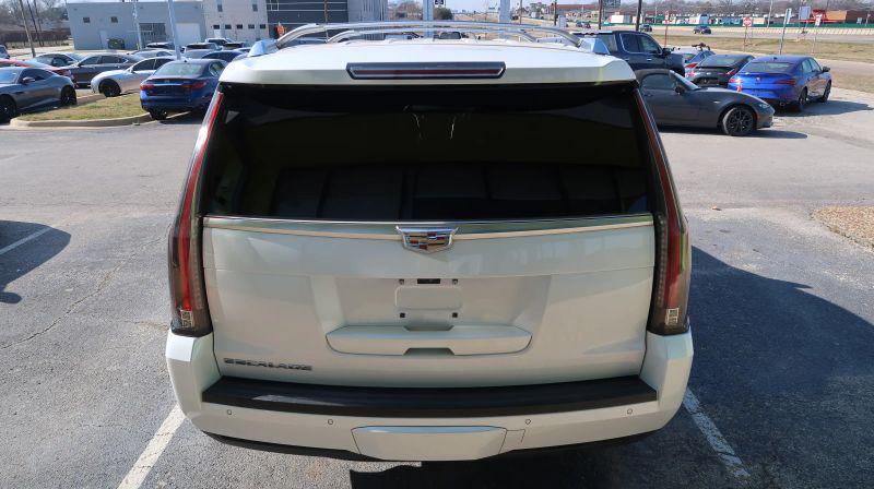 2018 Cadillac Escalade Premium Luxury