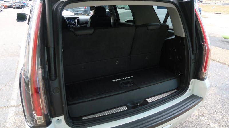 2018 Cadillac Escalade Premium Luxury