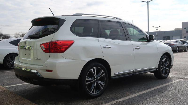 2018 Nissan Pathfinder Platinum