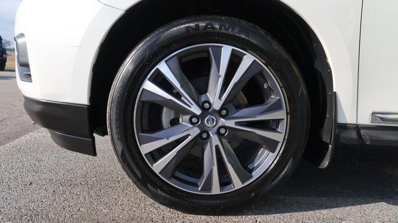 2018 Nissan Pathfinder Platinum