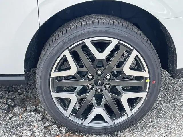 2026 Ford Expedition Max Platinum MAX