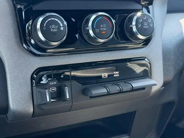 2026 Ram 3500 Tradesman Crew Cab 4x4 6'4" Box
