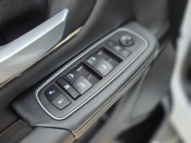 2023 Ram 1500 Sport