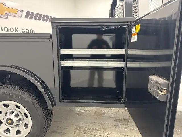 2026 Chevrolet Silverado 3500HD Crew Cab, Long Bed, WT Dual Rear Wheel, RWD