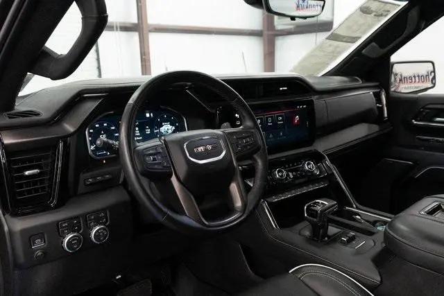 2022 GMC Sierra 1500 4WD Crew Cab Short Box AT4X