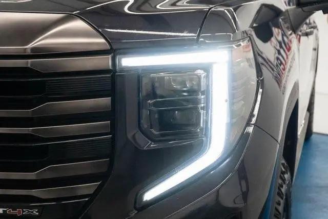 2022 GMC Sierra 1500 4WD Crew Cab Short Box AT4X