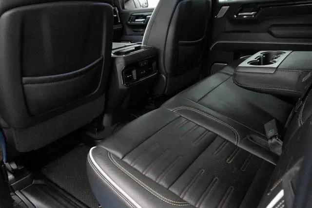 2022 GMC Sierra 1500 4WD Crew Cab Short Box AT4X