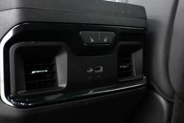 2022 GMC Sierra 1500 4WD Crew Cab Short Box AT4X