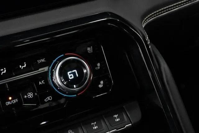 2022 GMC Sierra 1500 4WD Crew Cab Short Box AT4X