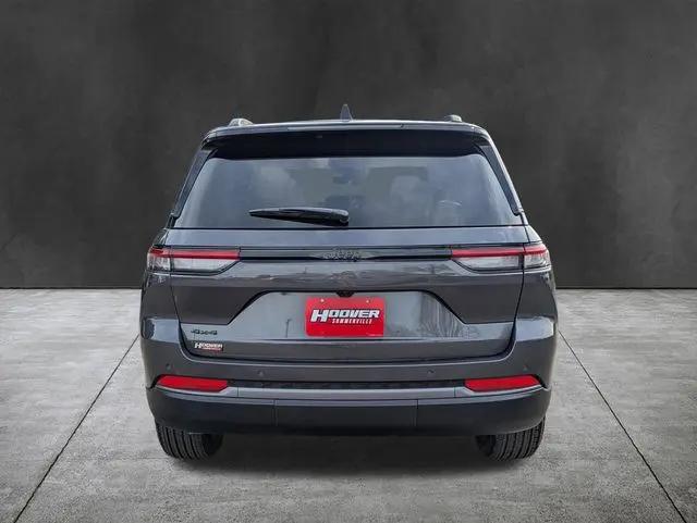 2026 Jeep Grand Cherokee Altitude 4x4