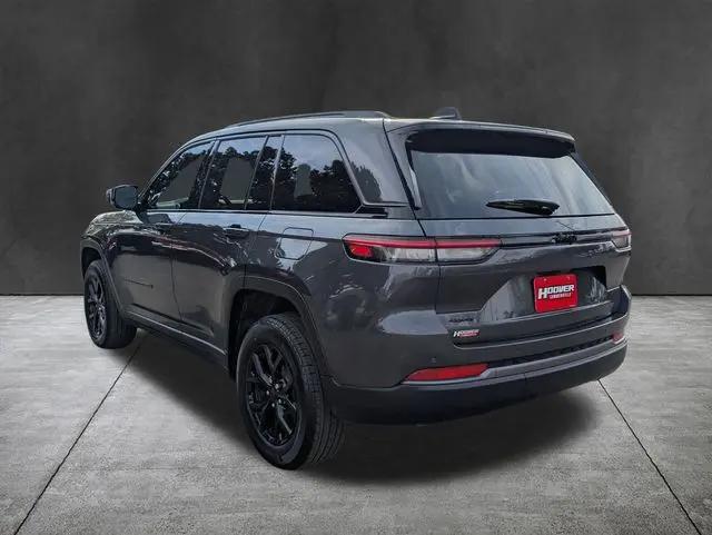 2026 Jeep Grand Cherokee Altitude 4x4