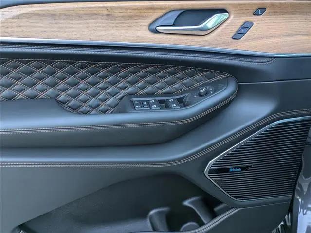 2026 Jeep Grand Cherokee Summit 4x4