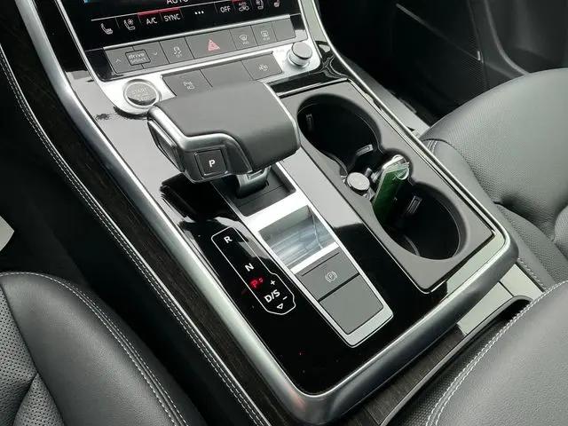 2026 Audi Q7 Premium Plus 45 TFSI quattro tiptronic