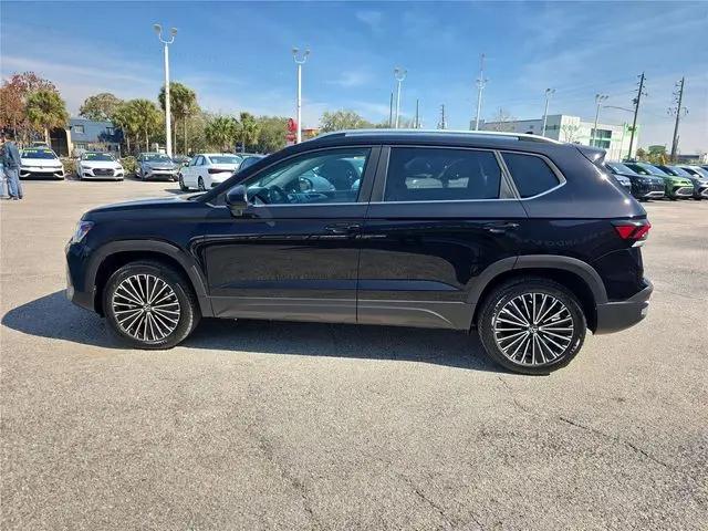 2026 Volkswagen Taos SE