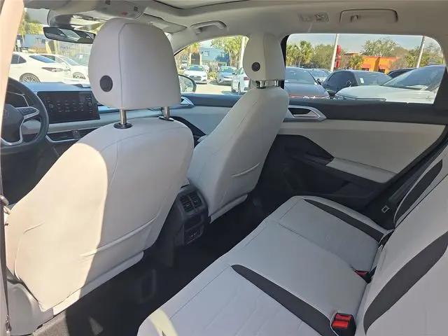 2026 Volkswagen Taos SE