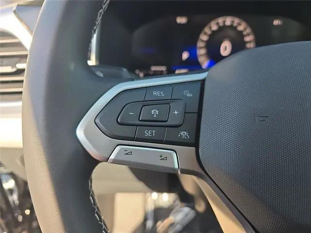 2026 Volkswagen Taos SE