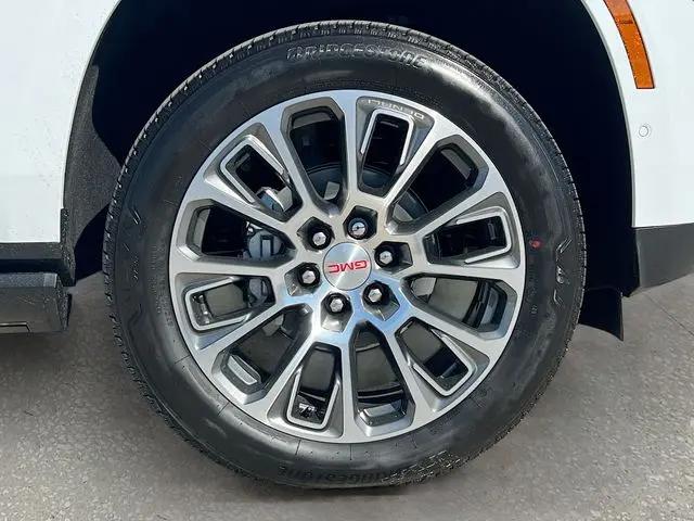 2026 GMC Yukon XL 4WD Denali