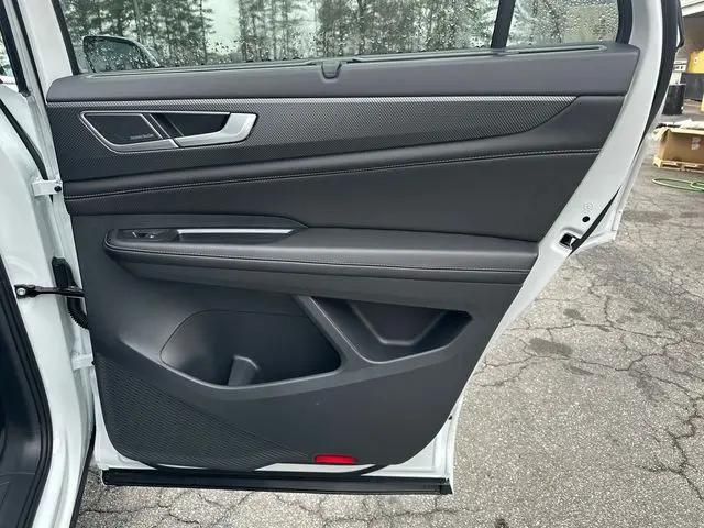 2026 Volkswagen Atlas Cross Sport SEL Premium R-Line