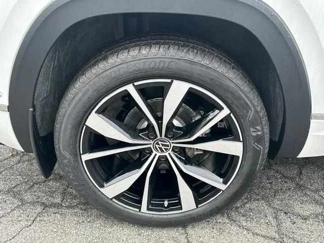 2026 Volkswagen Atlas Cross Sport SEL Premium R-Line