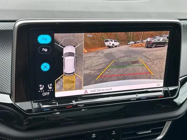 2026 Volkswagen Atlas Cross Sport SEL Premium R-Line