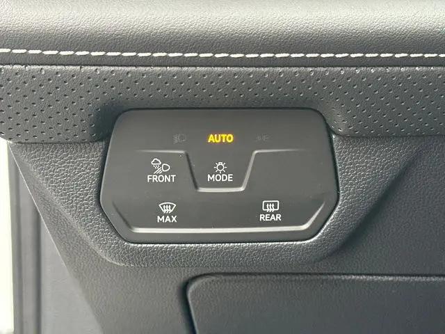 2026 Volkswagen Atlas Cross Sport SEL Premium R-Line