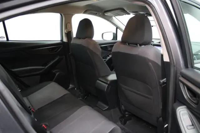 2019 Subaru Impreza 2.0i