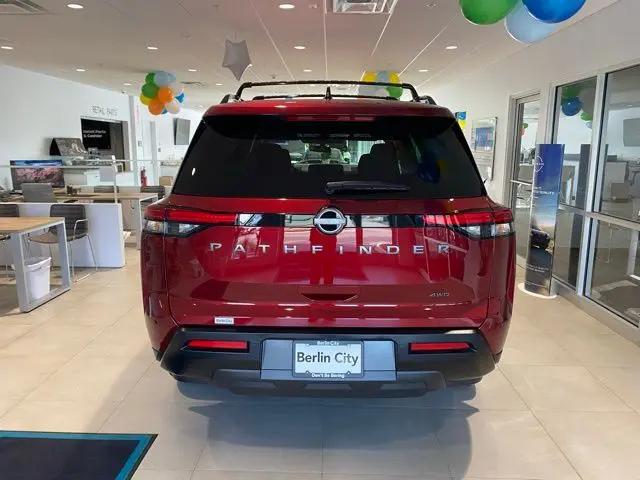 2026 Nissan Pathfinder SV