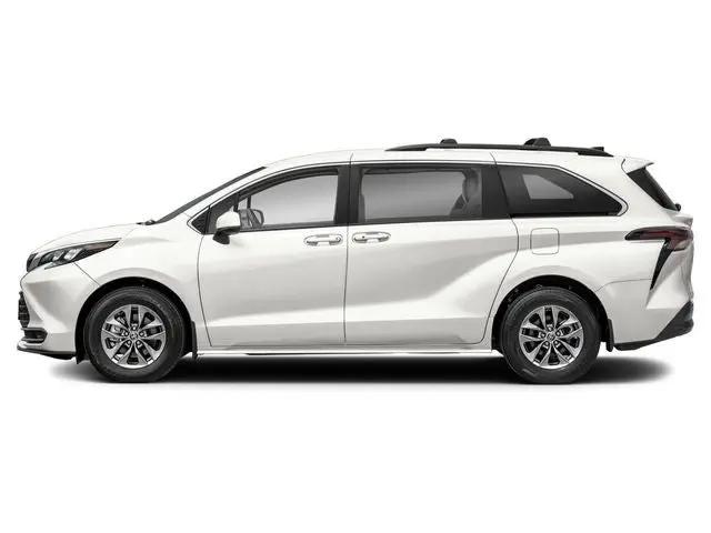 2025 Toyota Sienna LE