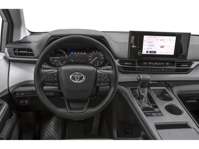 2025 Toyota Sienna LE