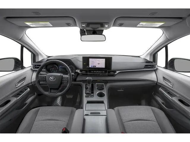 2025 Toyota Sienna LE