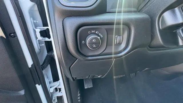 2026 Ram 2500 Tradesman Crew Cab 4x4 64 Box