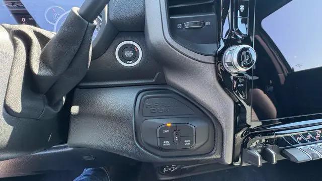 2026 Ram 2500 Tradesman Crew Cab 4x4 64 Box