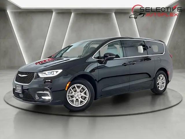 2024 Chrysler Pacifica Touring L for sale in Carrollton, TX