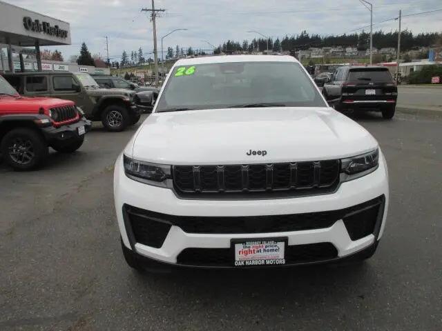 2026 Jeep Grand Cherokee Altitude 4x4